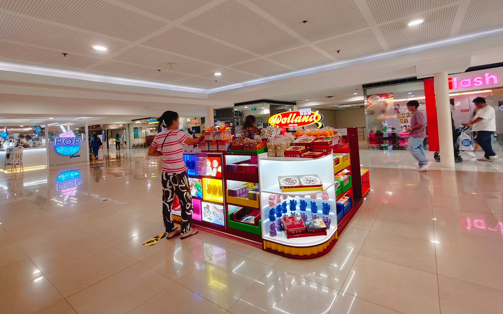 POLLAND HOPIA in SM Megamall